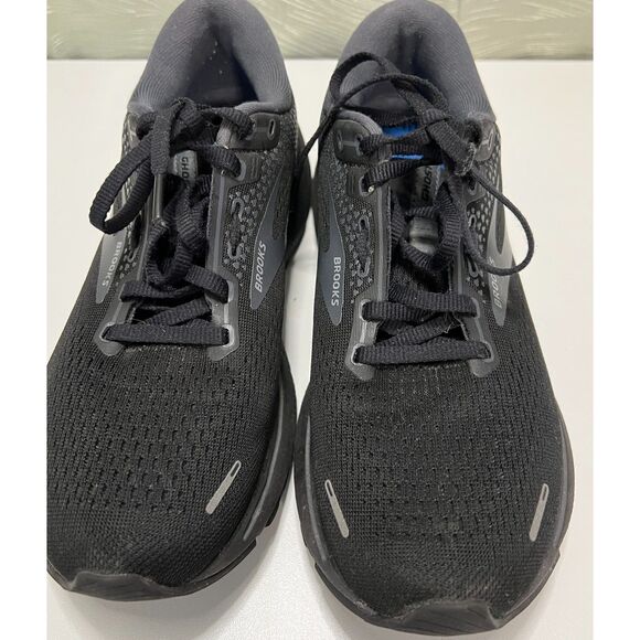 Brooks Ghost 14 Running Shoes in black. Size 9(W). - Picture 1 of 10